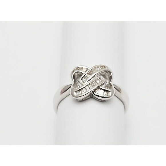 Unique 18K White Gold Designer Baguette Cut Diamond Interlocking Ring - Size 7 - Picture 5 of 16